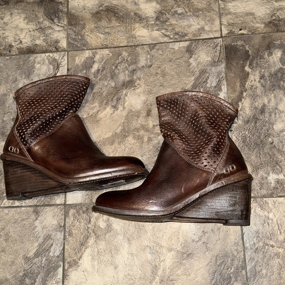 Bed Stu Ducchess Perforated Brown Ankle Boots Sz 8.5 - Picture 9 of 9